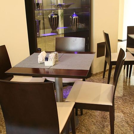 Zoom Apartments Hotel Кордоба Екстериор снимка