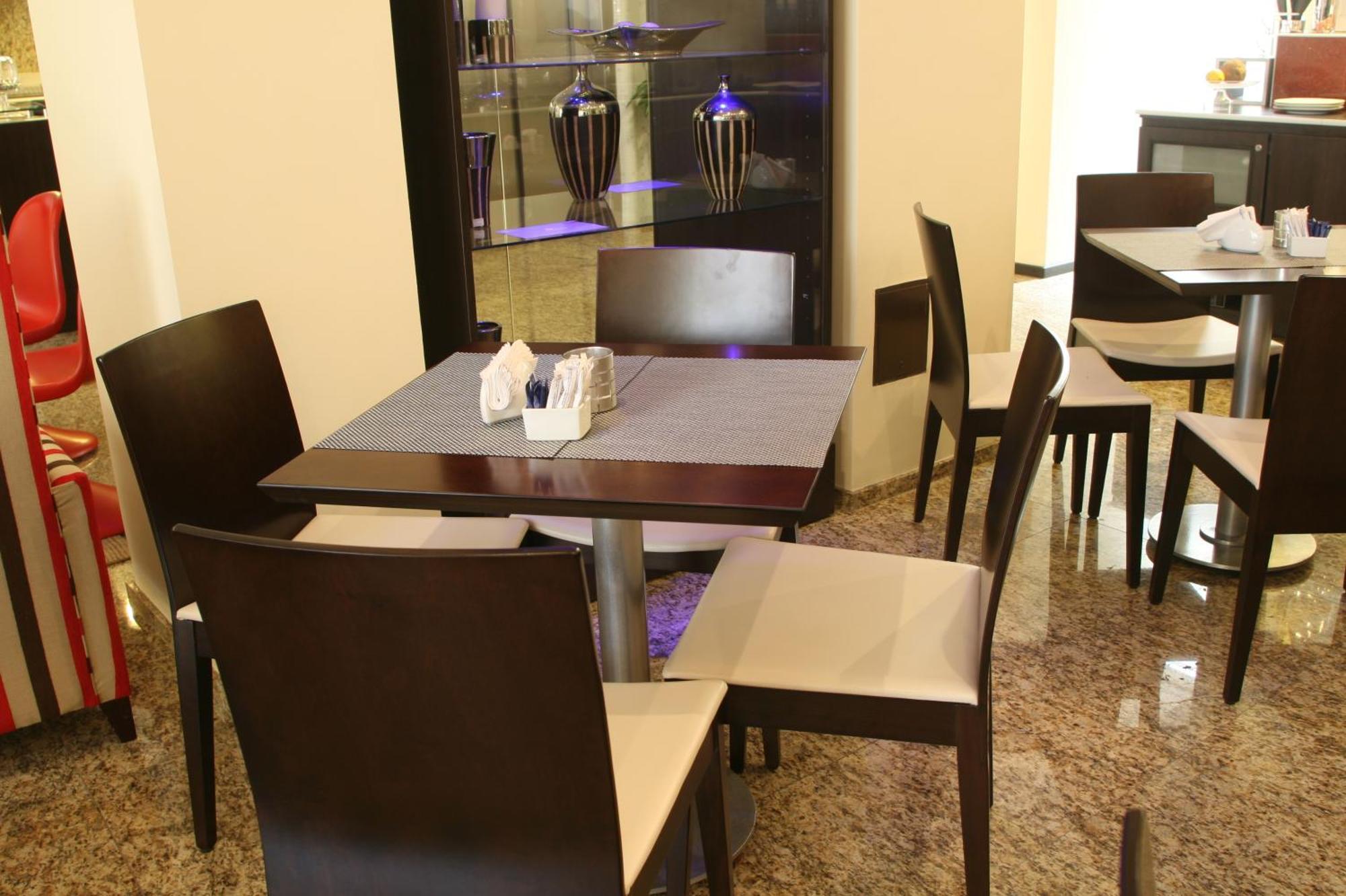 Zoom Apartments Hotel Кордоба Екстериор снимка